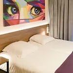Ostend Hotel 3*