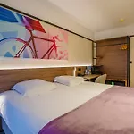 Ostend Hotel Otel 3*