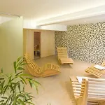 Ostend Hotel Otel 3*