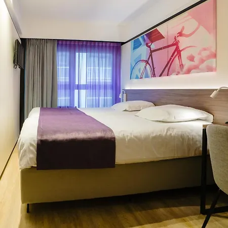 Ostend Hotel